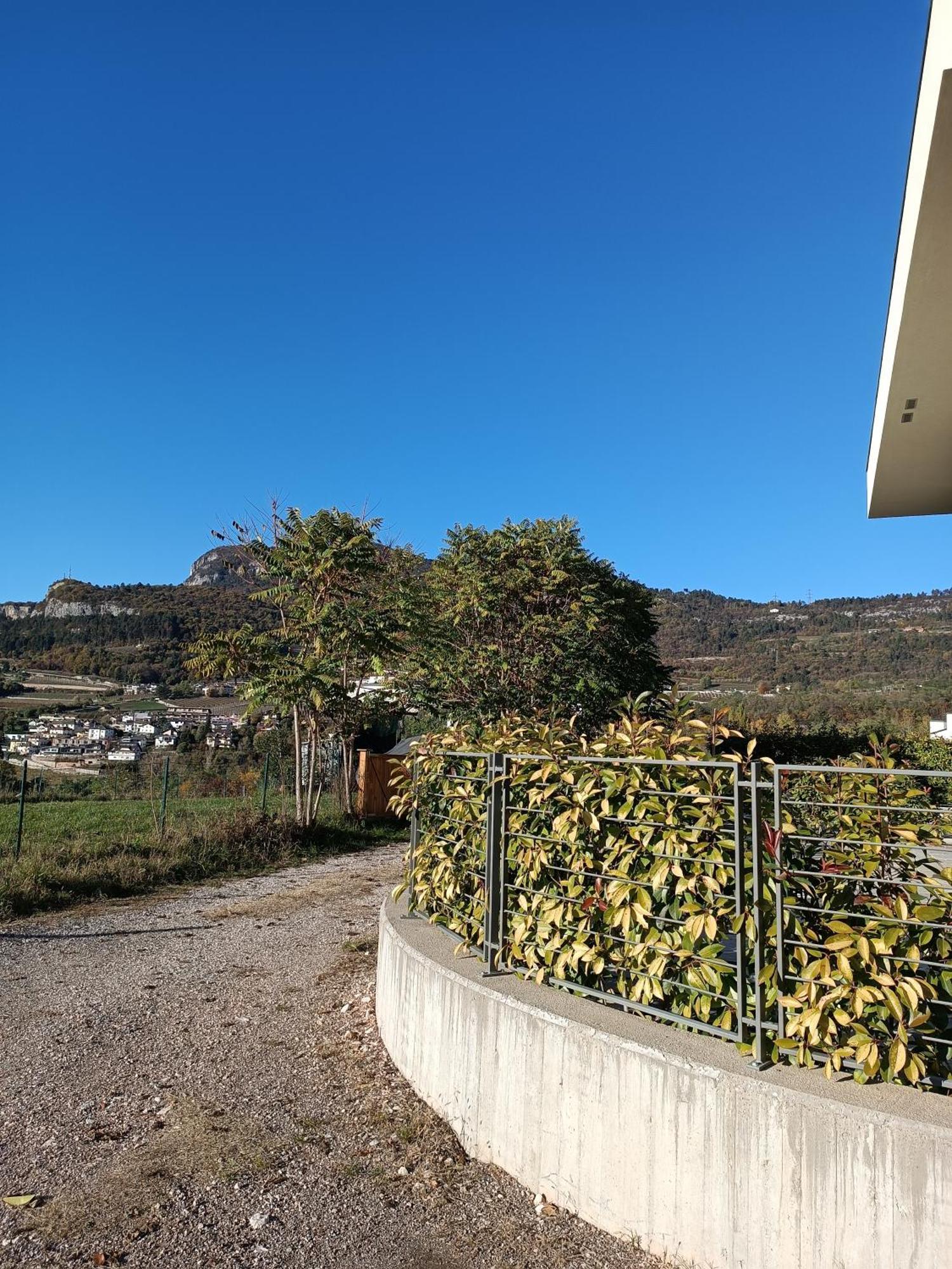 Appartamenti Moderni, Luminosi E Tranquilli Con Parcheggio Privato - Agritur La Tenuta Trento Luaran gambar