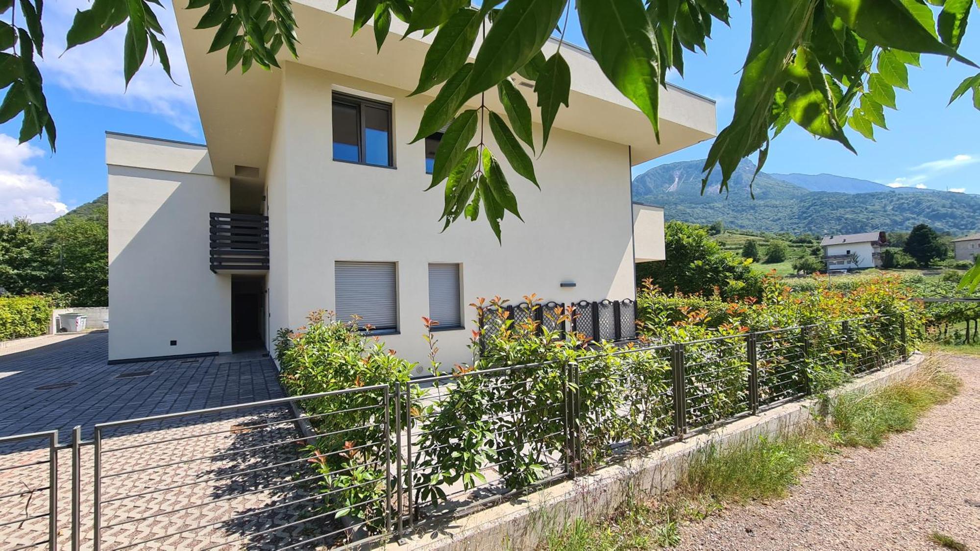Appartamenti Moderni, Luminosi E Tranquilli Con Parcheggio Privato - Agritur La Tenuta Trento Luaran gambar